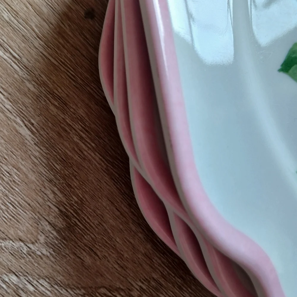 Set of 2 Laura Ashley Soft Pink Rose Melamine Salad Plate Scalloped Rim 9